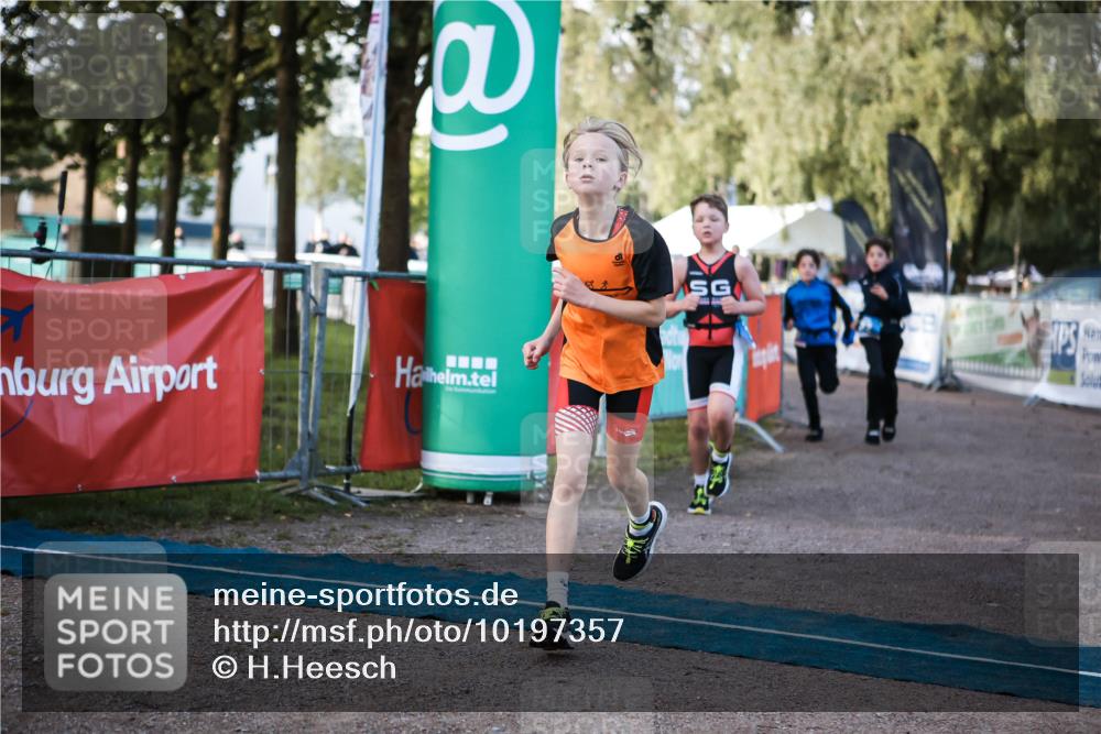 06.09.2026 - 20. Norderstedt Triathlon H.Heesch http://msf.ph/oto/10197357 06.09.2026 09:10:51 Ziel 14, 31, 32, 34, 35, 43 meine-sportfotos.de