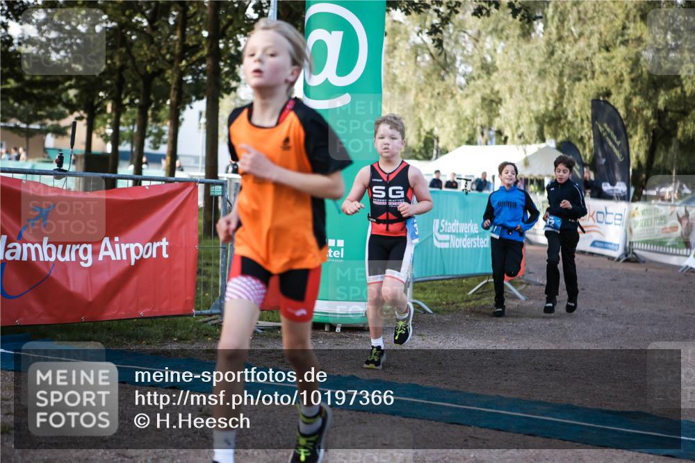 06.09.2026 - 20. Norderstedt Triathlon H.Heesch http://msf.ph/oto/10197366 06.09.2026 09:10:52 Ziel 14, 31, 32, 34, 35, 48 meine-sportfotos.de