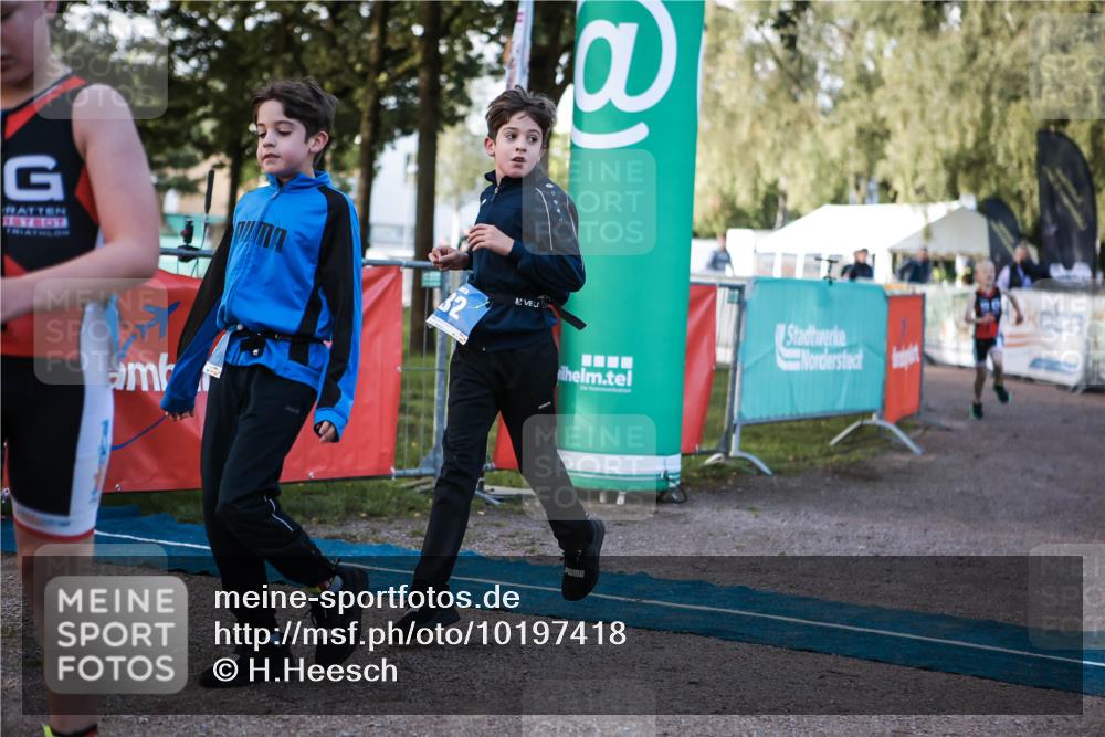06.09.2026 - 20. Norderstedt Triathlon H.Heesch http://msf.ph/oto/10197418 06.09.2026 09:10:54 Ziel 14, 31, 32, 34, 35, 48 meine-sportfotos.de