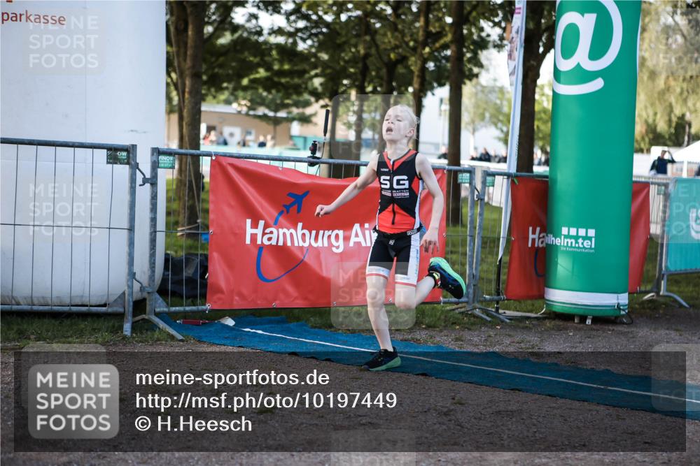 06.09.2026 - 20. Norderstedt Triathlon H.Heesch http://msf.ph/oto/10197449 06.09.2026 09:10:57 Ziel 31, 32, 34, 35, 48 meine-sportfotos.de