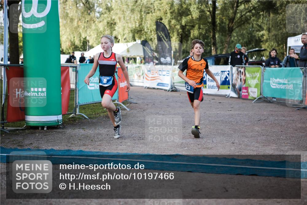 06.09.2026 - 20. Norderstedt Triathlon H.Heesch http://msf.ph/oto/10197466 06.09.2026 09:11:06 Ziel 3, 8, 23, 33 meine-sportfotos.de