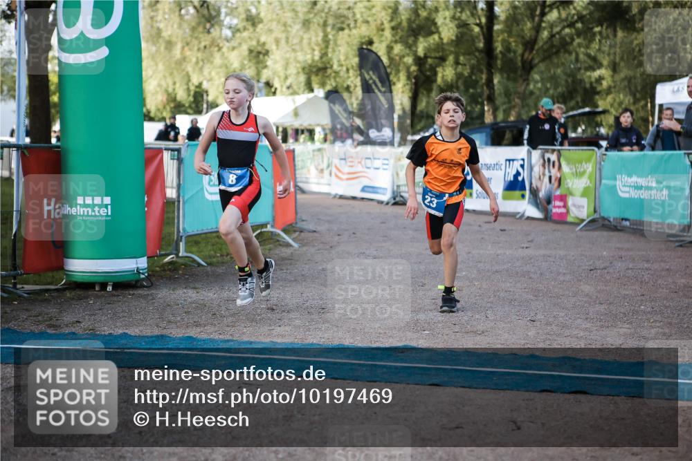 06.09.2026 - 20. Norderstedt Triathlon H.Heesch http://msf.ph/oto/10197469 06.09.2026 09:11:06 Ziel 3, 8, 23, 33 meine-sportfotos.de