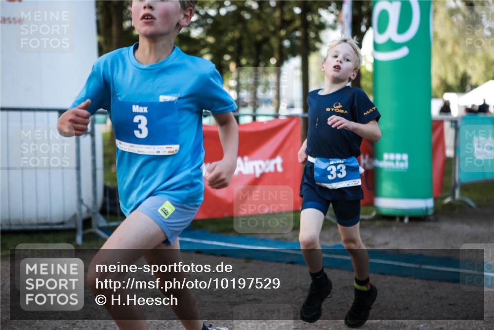 06.09.2026 - 20. Norderstedt Triathlon H.Heesch http://msf.ph/oto/10197529 06.09.2026 09:11:12 Ziel 1, 3, 8, 23, 33 meine-sportfotos.de