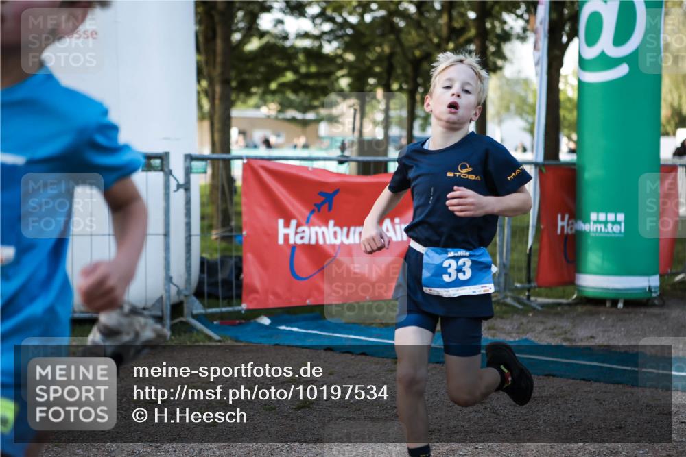 06.09.2026 - 20. Norderstedt Triathlon H.Heesch http://msf.ph/oto/10197534 06.09.2026 09:11:12 Ziel 1, 3, 8, 23, 33 meine-sportfotos.de