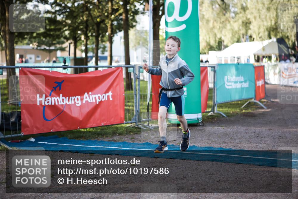 06.09.2026 - 20. Norderstedt Triathlon H.Heesch http://msf.ph/oto/10197586 06.09.2026 09:11:22 Ziel 1, 2 meine-sportfotos.de