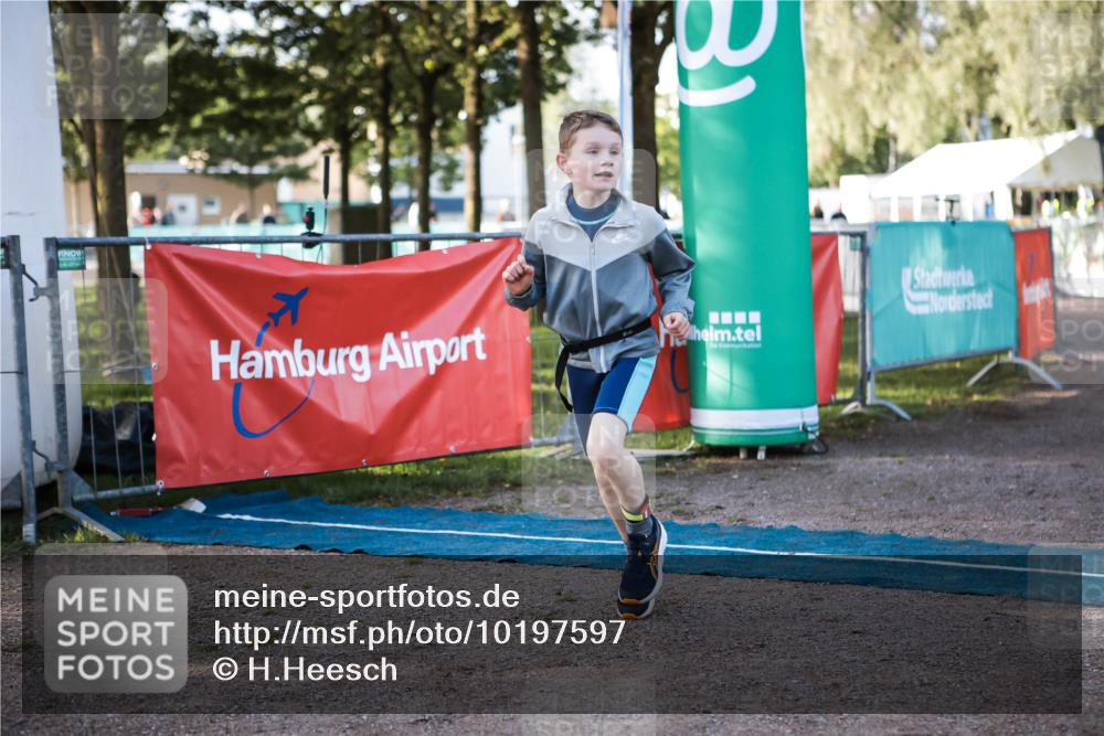 06.09.2026 - 20. Norderstedt Triathlon H.Heesch http://msf.ph/oto/10197597 06.09.2026 09:11:22 Ziel 1, 2 meine-sportfotos.de