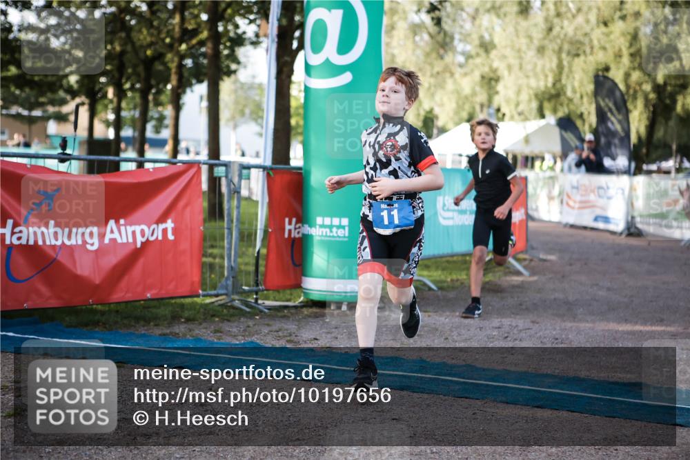 06.09.2026 - 20. Norderstedt Triathlon H.Heesch http://msf.ph/oto/10197656 06.09.2026 09:11:44 Ziel 10, 11 meine-sportfotos.de