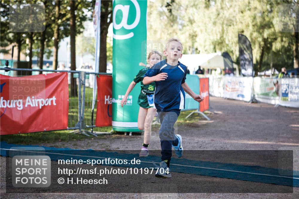 06.09.2026 - 20. Norderstedt Triathlon H.Heesch http://msf.ph/oto/10197704 06.09.2026 09:11:54 Ziel 5, 7, 24 meine-sportfotos.de