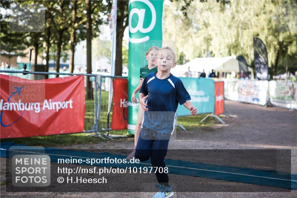 06.09.2026 - 20. Norderstedt Triathlon H.Heesch http://msf.ph/oto/10197708 06.09.2026 09:11:54 Ziel 5, 7, 24 meine-sportfotos.de