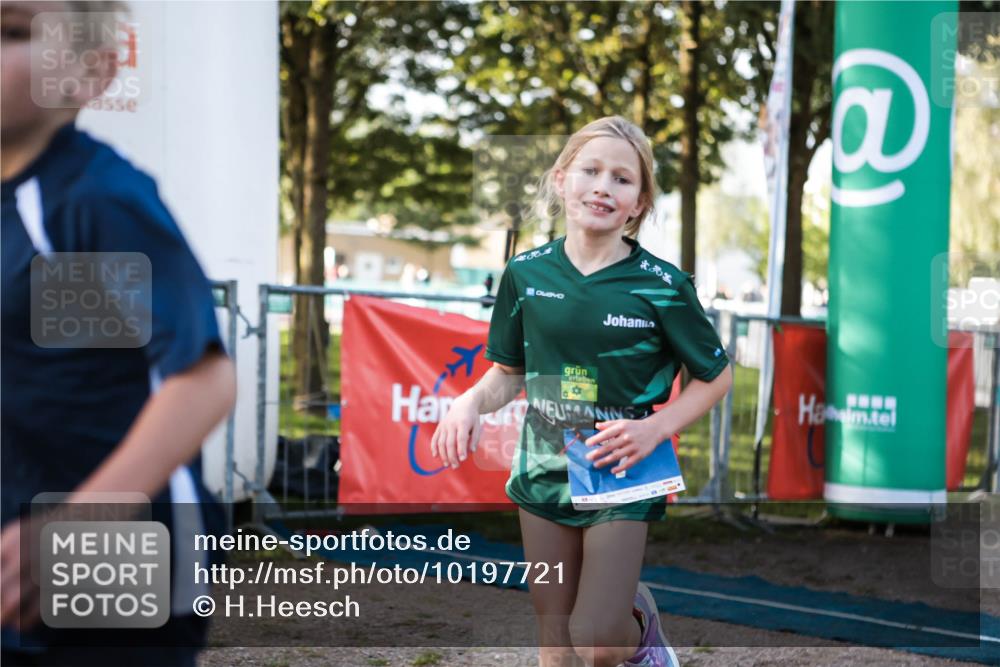 06.09.2026 - 20. Norderstedt Triathlon H.Heesch http://msf.ph/oto/10197721 06.09.2026 09:11:55 Ziel 5, 7, 24, 40 meine-sportfotos.de