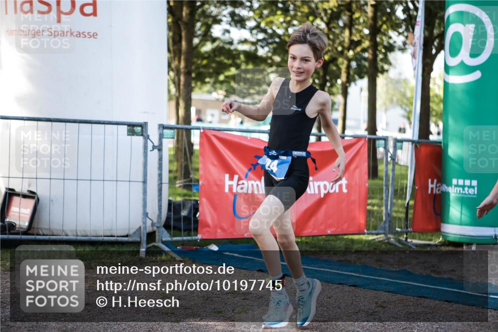 06.09.2026 - 20. Norderstedt Triathlon H.Heesch http://msf.ph/oto/10197745 06.09.2026 09:12:00 Ziel 5, 7, 24, 40 meine-sportfotos.de