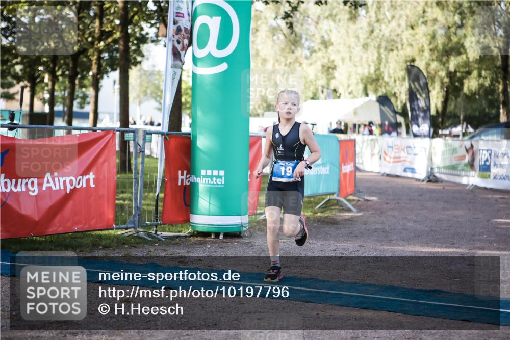 06.09.2026 - 20. Norderstedt Triathlon H.Heesch http://msf.ph/oto/10197796 06.09.2026 09:12:10 Ziel 19, 37 meine-sportfotos.de