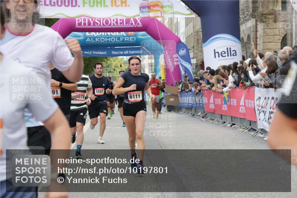 06.09.2026 - CURREX Alsterlauf Yannick Fuchs http://msf.ph/oto/10197801 06.09.2026 09:58:45 Ziel 2017, 2034, 2120, 2244, 2717, 3078, 3691, 4147, 4227, 4256, 4265, 4304, 4356, 4695, 4747, 5205, 5207, 5557, 5706, 5764, 5810, 5964, 6073, 6111 meine-sportfotos.de