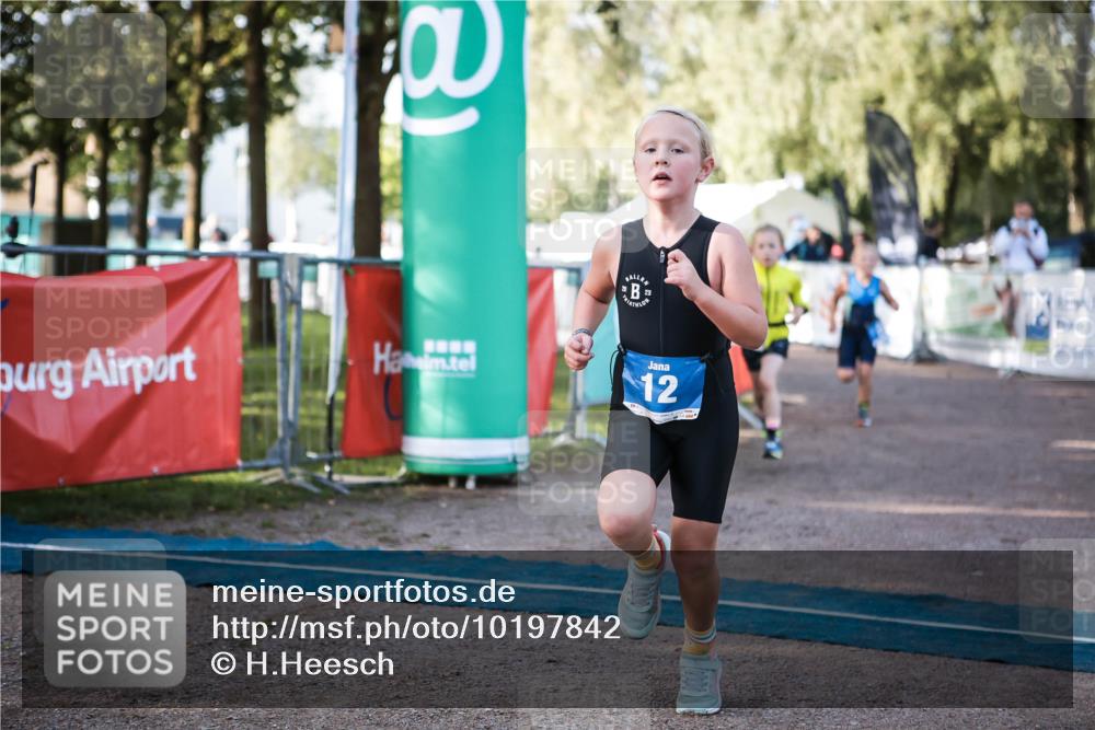 06.09.2026 - 20. Norderstedt Triathlon H.Heesch http://msf.ph/oto/10197842 06.09.2026 09:12:35 Ziel 12, 21, 29 meine-sportfotos.de
