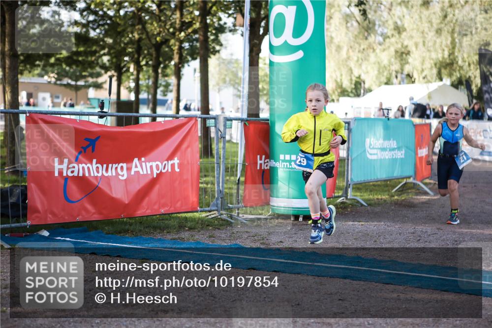 06.09.2026 - 20. Norderstedt Triathlon H.Heesch http://msf.ph/oto/10197854 06.09.2026 09:12:36 Ziel 12, 21, 29 meine-sportfotos.de