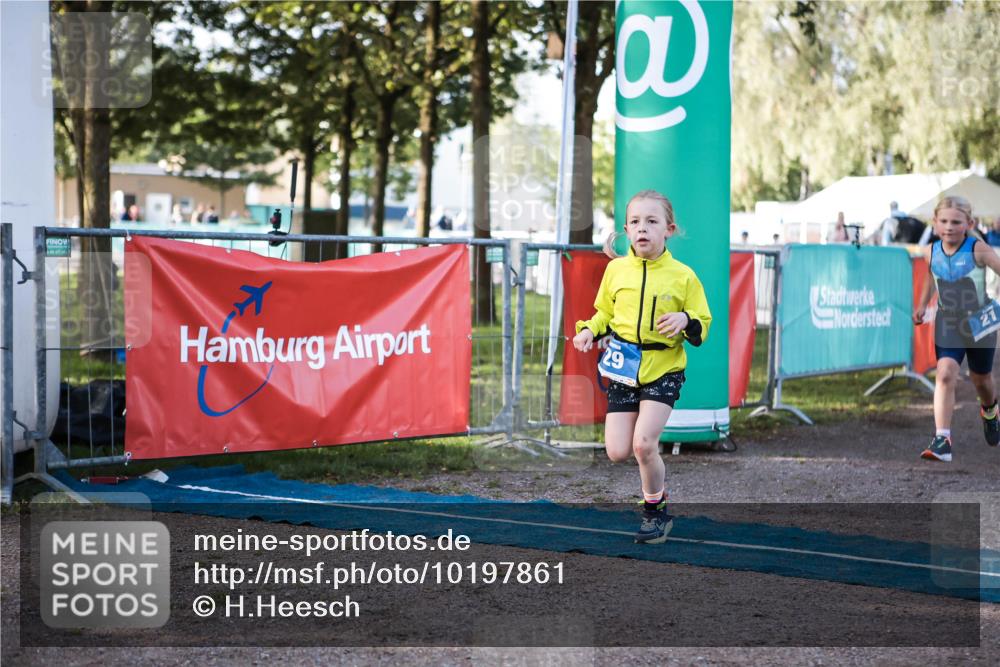06.09.2026 - 20. Norderstedt Triathlon H.Heesch http://msf.ph/oto/10197861 06.09.2026 09:12:36 Ziel 12, 21, 29 meine-sportfotos.de