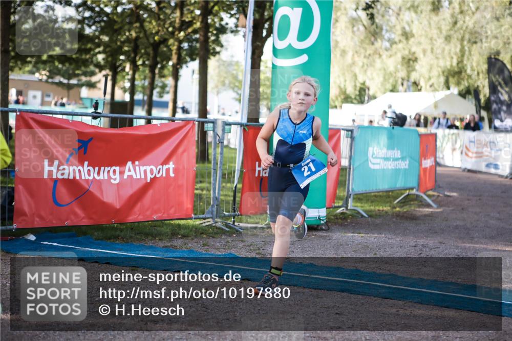 06.09.2026 - 20. Norderstedt Triathlon H.Heesch http://msf.ph/oto/10197880 06.09.2026 09:12:37 Ziel 12, 21, 29 meine-sportfotos.de