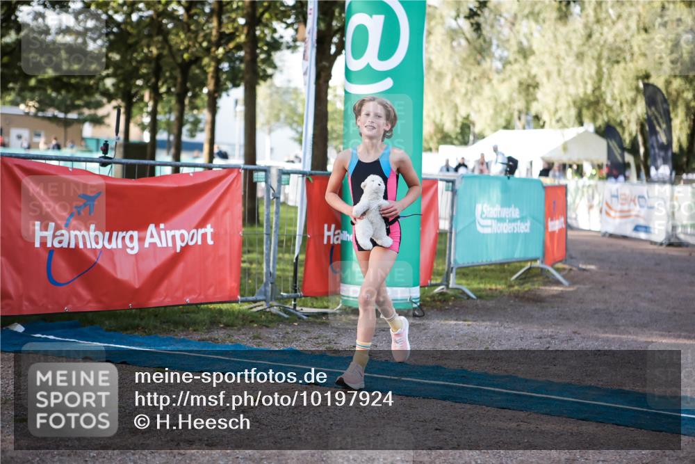 06.09.2026 - 20. Norderstedt Triathlon H.Heesch http://msf.ph/oto/10197924 06.09.2026 09:12:51 Ziel 17 meine-sportfotos.de