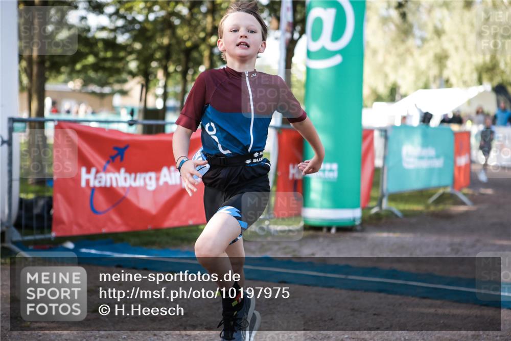 06.09.2026 - 20. Norderstedt Triathlon H.Heesch http://msf.ph/oto/10197975 06.09.2026 09:13:05 Ziel 20, 38 meine-sportfotos.de