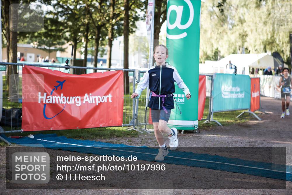 06.09.2026 - 20. Norderstedt Triathlon H.Heesch http://msf.ph/oto/10197996 06.09.2026 09:13:09 Ziel 20, 26, 38 meine-sportfotos.de
