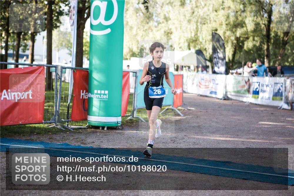06.09.2026 - 20. Norderstedt Triathlon H.Heesch http://msf.ph/oto/10198020 06.09.2026 09:13:11 Ziel 20, 26, 38 meine-sportfotos.de