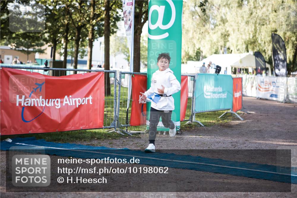 06.09.2026 - 20. Norderstedt Triathlon H.Heesch http://msf.ph/oto/10198062 06.09.2026 09:13:18 Ziel 4, 26 meine-sportfotos.de