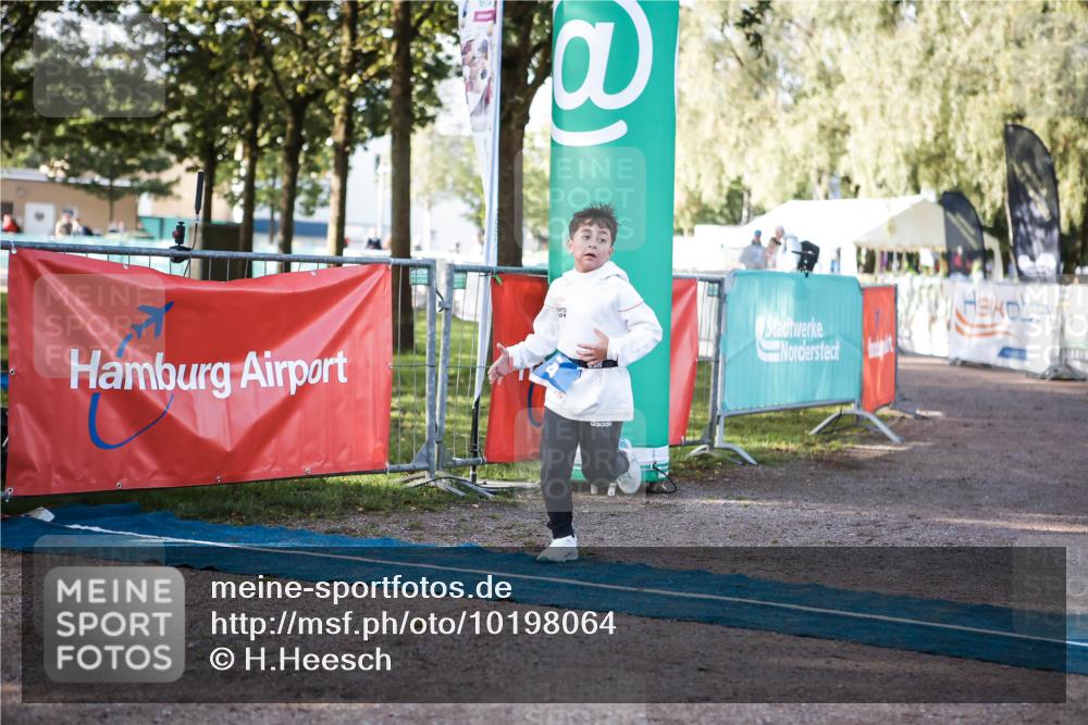 06.09.2026 - 20. Norderstedt Triathlon H.Heesch http://msf.ph/oto/10198064 06.09.2026 09:13:18 Ziel 4, 26 meine-sportfotos.de