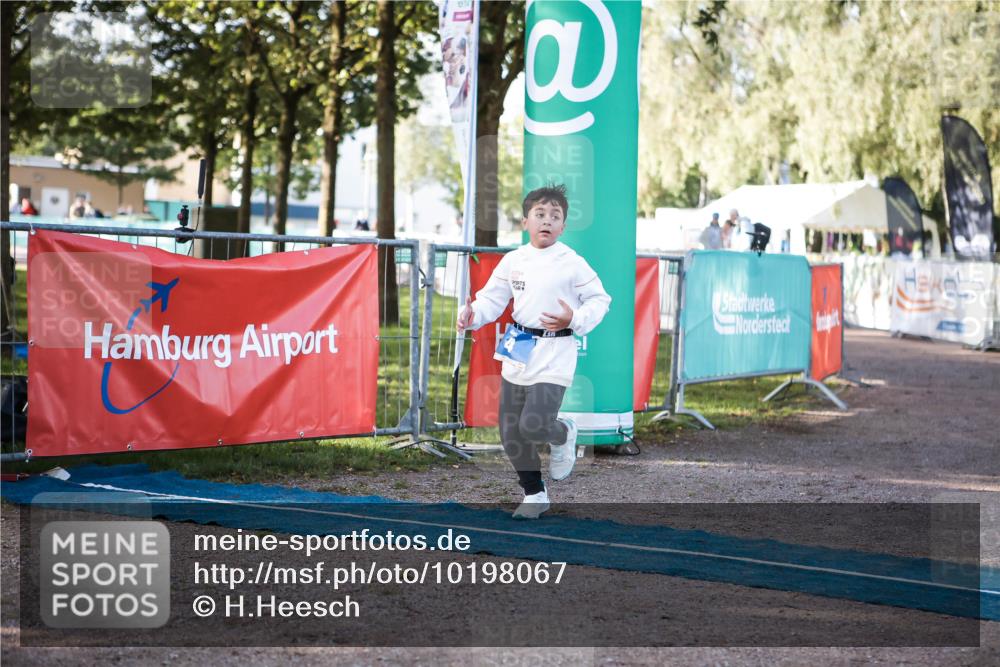 06.09.2026 - 20. Norderstedt Triathlon H.Heesch http://msf.ph/oto/10198067 06.09.2026 09:13:18 Ziel 4, 26 meine-sportfotos.de