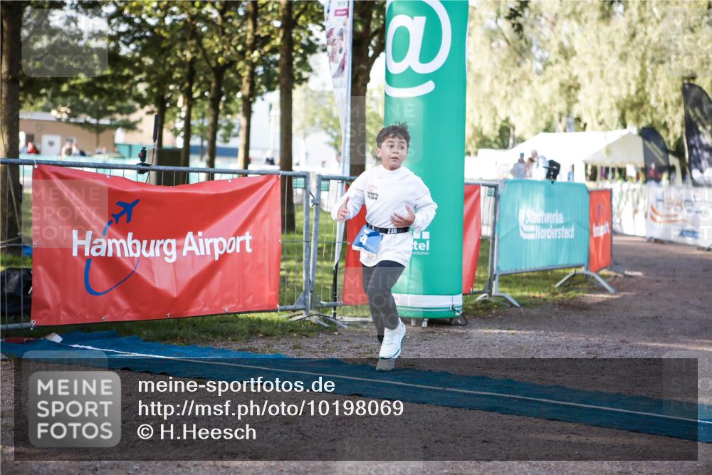 06.09.2026 - 20. Norderstedt Triathlon H.Heesch http://msf.ph/oto/10198069 06.09.2026 09:13:18 Ziel 4, 26 meine-sportfotos.de