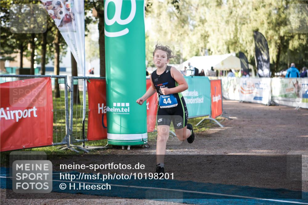 06.09.2026 - 20. Norderstedt Triathlon H.Heesch http://msf.ph/oto/10198201 06.09.2026 09:14:12 Ziel 44 meine-sportfotos.de