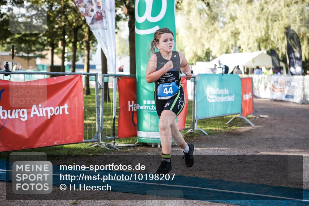 06.09.2026 - 20. Norderstedt Triathlon H.Heesch http://msf.ph/oto/10198207 06.09.2026 09:14:12 Ziel 44 meine-sportfotos.de