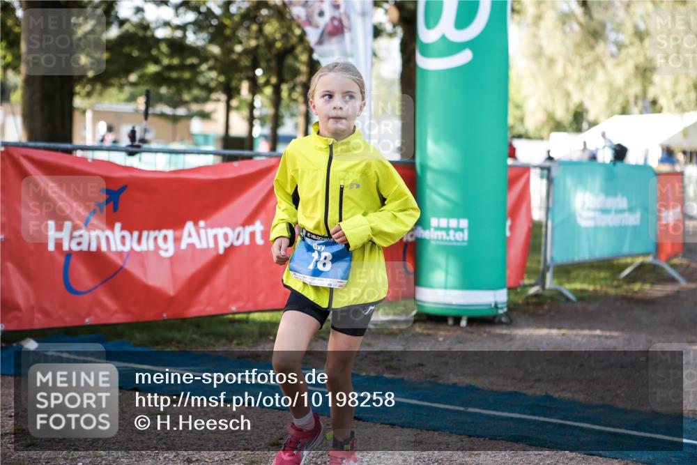 06.09.2026 - 20. Norderstedt Triathlon H.Heesch http://msf.ph/oto/10198258 06.09.2026 09:14:53 Ziel 18 meine-sportfotos.de