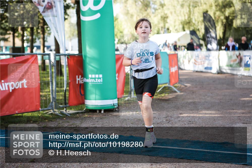 06.09.2026 - 20. Norderstedt Triathlon H.Heesch http://msf.ph/oto/10198280 06.09.2026 09:15:15 Ziel 25 meine-sportfotos.de