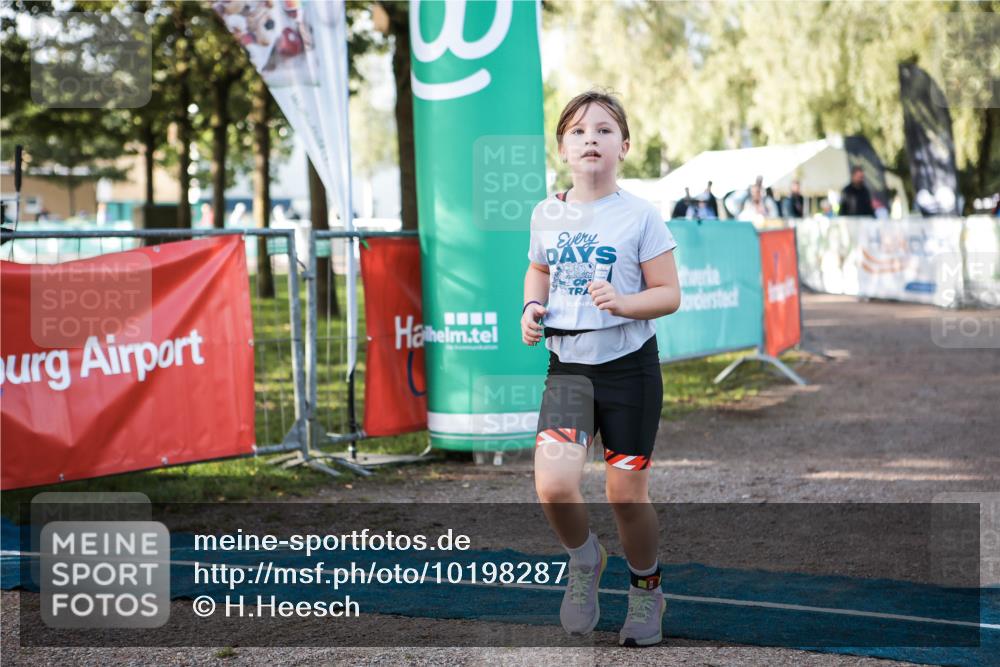 06.09.2026 - 20. Norderstedt Triathlon H.Heesch http://msf.ph/oto/10198287 06.09.2026 09:15:15 Ziel 25 meine-sportfotos.de