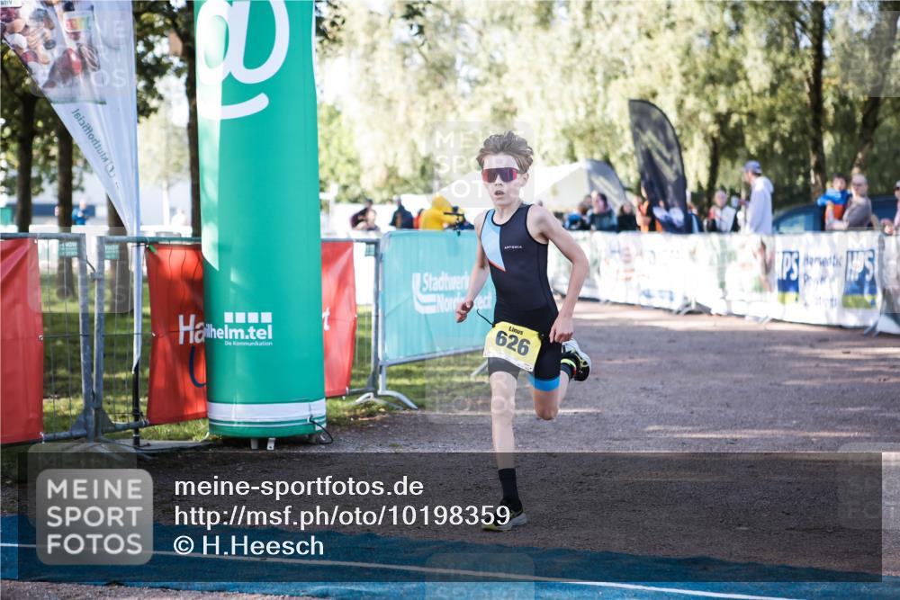 06.09.2026 - 20. Norderstedt Triathlon H.Heesch http://msf.ph/oto/10198359 06.09.2026 09:44:29 Ziel 626, 688 meine-sportfotos.de