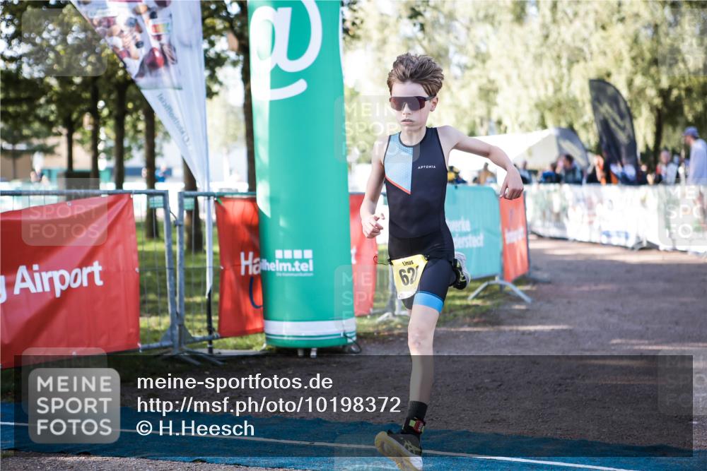 06.09.2026 - 20. Norderstedt Triathlon H.Heesch http://msf.ph/oto/10198372 06.09.2026 09:44:29 Ziel 626, 688 meine-sportfotos.de