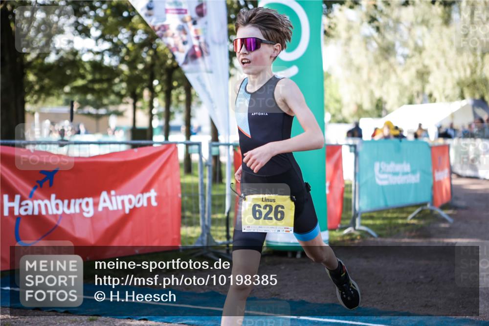 06.09.2026 - 20. Norderstedt Triathlon H.Heesch http://msf.ph/oto/10198385 06.09.2026 09:44:29 Ziel 626, 688 meine-sportfotos.de