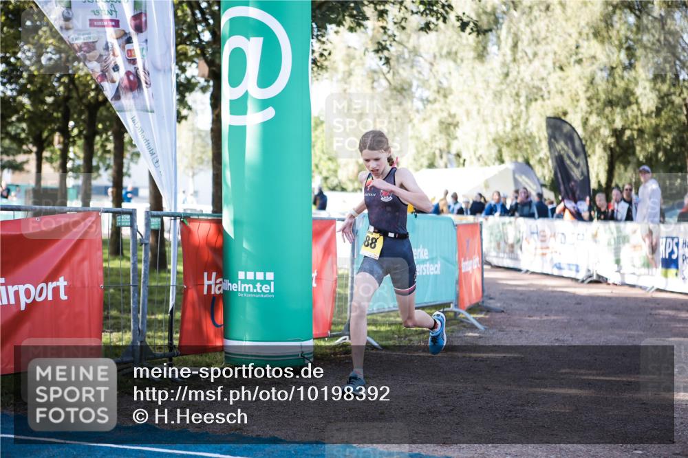 06.09.2026 - 20. Norderstedt Triathlon H.Heesch http://msf.ph/oto/10198392 06.09.2026 09:44:32 Ziel 626, 688 meine-sportfotos.de