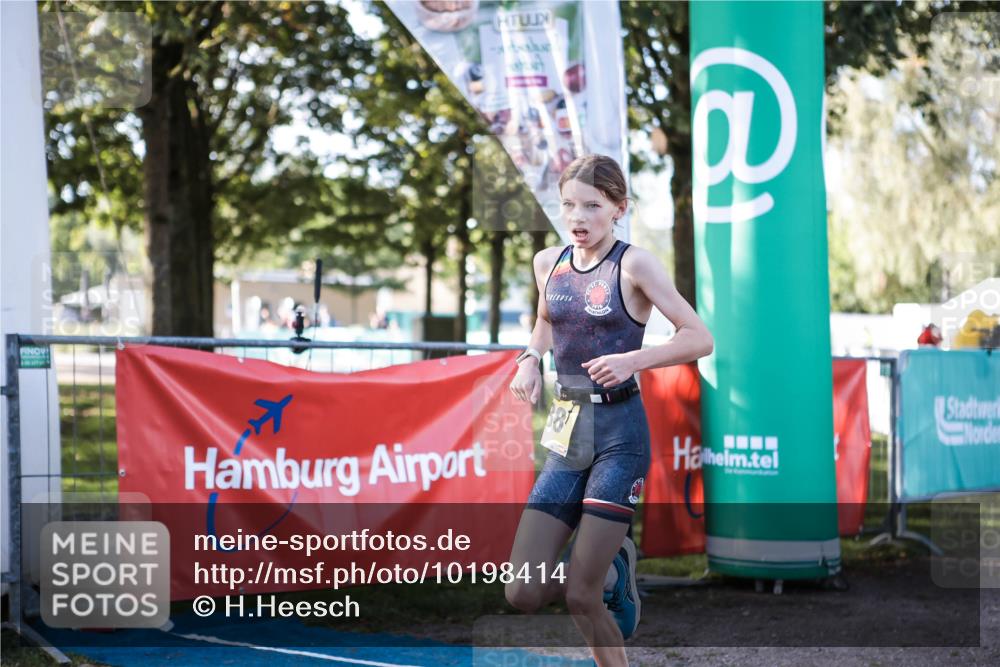 06.09.2026 - 20. Norderstedt Triathlon H.Heesch http://msf.ph/oto/10198414 06.09.2026 09:44:33 Ziel 626, 688 meine-sportfotos.de