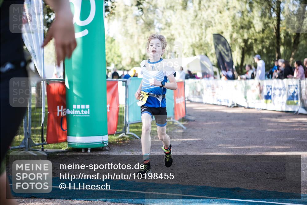 06.09.2026 - 20. Norderstedt Triathlon H.Heesch http://msf.ph/oto/10198455 06.09.2026 09:44:57 Ziel 602, 622 meine-sportfotos.de