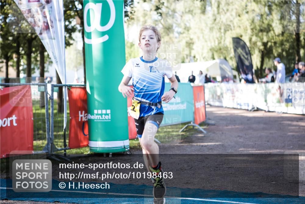 06.09.2026 - 20. Norderstedt Triathlon H.Heesch http://msf.ph/oto/10198463 06.09.2026 09:44:57 Ziel 602, 622 meine-sportfotos.de