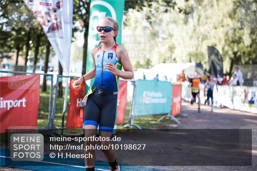 06.09.2026 - 20. Norderstedt Triathlon H.Heesch http://msf.ph/oto/10198627 06.09.2026 09:45:59 Ziel 604, 613, 621, 655, 695 meine-sportfotos.de