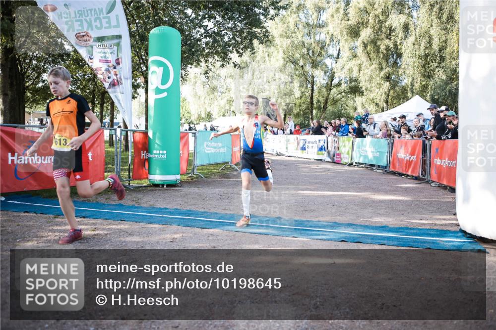 06.09.2026 - 20. Norderstedt Triathlon H.Heesch http://msf.ph/oto/10198645 06.09.2026 09:46:01 Ziel 604, 613, 621, 655, 695 meine-sportfotos.de