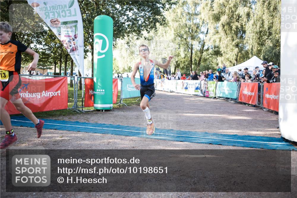06.09.2026 - 20. Norderstedt Triathlon H.Heesch http://msf.ph/oto/10198651 06.09.2026 09:46:02 Ziel 604, 613, 621, 655, 695 meine-sportfotos.de