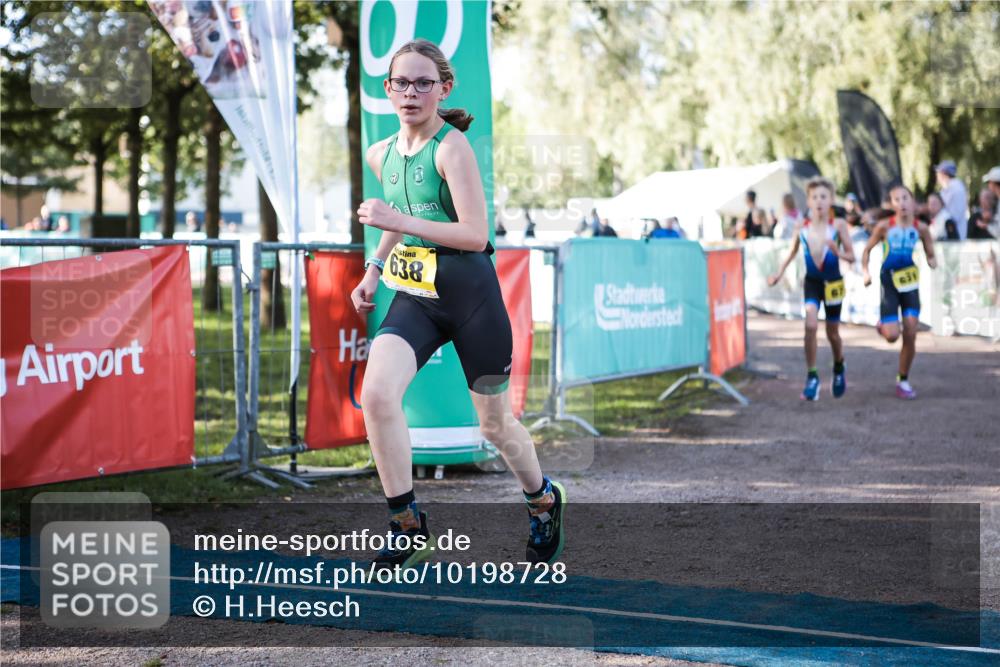 06.09.2026 - 20. Norderstedt Triathlon H.Heesch http://msf.ph/oto/10198728 06.09.2026 09:46:34 Ziel 631, 638, 677 meine-sportfotos.de