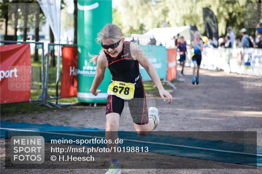 06.09.2026 - 20. Norderstedt Triathlon H.Heesch http://msf.ph/oto/10198813 06.09.2026 09:46:42 Ziel 631, 637, 649, 661, 677, 678, 685, 693 meine-sportfotos.de