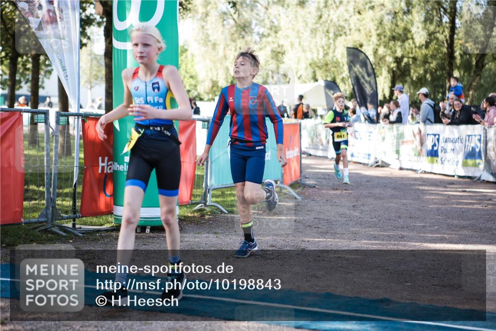 06.09.2026 - 20. Norderstedt Triathlon H.Heesch http://msf.ph/oto/10198843 06.09.2026 09:46:45 Ziel 607, 637, 649, 661, 678, 685, 693, 694 meine-sportfotos.de