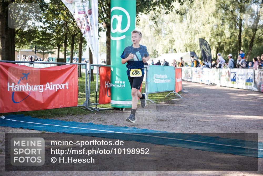 06.09.2026 - 20. Norderstedt Triathlon H.Heesch http://msf.ph/oto/10198952 06.09.2026 09:46:57 Ziel 643, 658, 676 meine-sportfotos.de