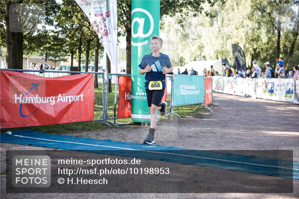 06.09.2026 - 20. Norderstedt Triathlon H.Heesch http://msf.ph/oto/10198953 06.09.2026 09:46:57 Ziel 643, 658, 676 meine-sportfotos.de