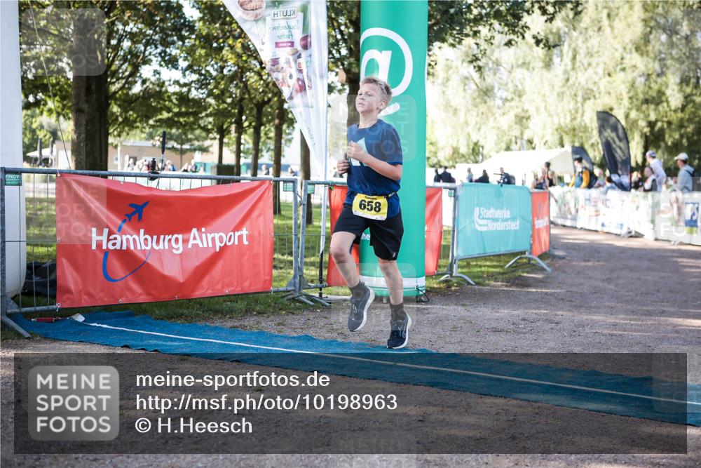 06.09.2026 - 20. Norderstedt Triathlon H.Heesch http://msf.ph/oto/10198963 06.09.2026 09:46:57 Ziel 643, 658, 676 meine-sportfotos.de
